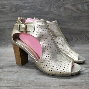 White Mountain Heels Womens 10M Gold Peep Toe Faux Leather Perforated Edgy Party